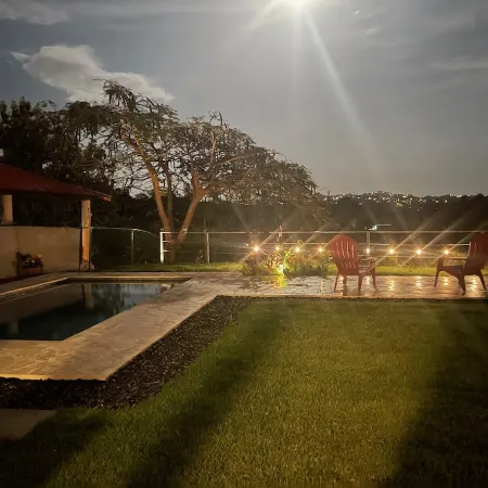 2 Bedroom House with Private Pool near Balneario Beach!