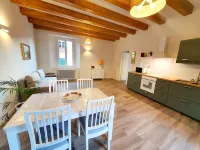 1 Bedroom Apartment in Pallanza Lidl附近的飯店