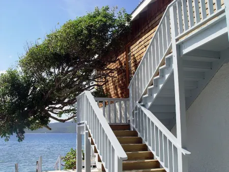 Fort Recovery Beachfront Villa and Suites Hotel luxury 2BR Отели рядом с достопримечательностью «Нанни Кей»