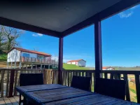 Chalet Etxean, 1 à 6 Personnes, Terrain et Piscine