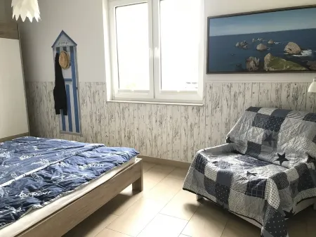 Apartment for 2 to 4 - only a few steps from the Baltic Sea