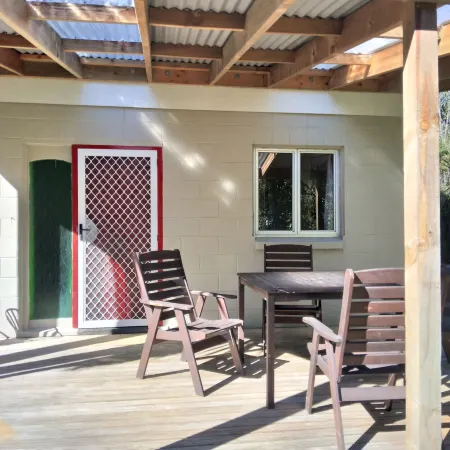 Tui Retreat | Lake Manapouri Отели в г. Манапори