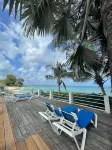 Beautiful 1 Bed Apartment on West Coast - Close to Beach Hotels in Holetown