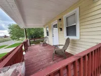 Comfy 3BR 6min drive Downtown Harbor Center, Buffalo Bills fan favorite. Hotels in Lackawanna