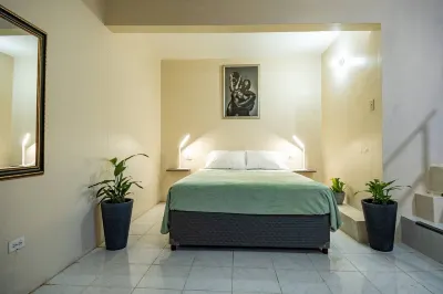 Charming studio in enchanting Montego Bay with WiFi, AC Hotels in 