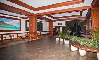 Ocean Views in the Heart of Waikiki - 0220d12000lm0b81v5096 R 339 206 R5 D