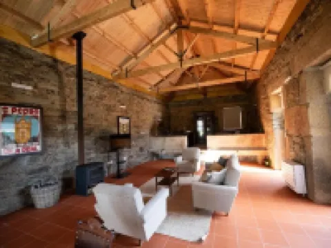 Old house restored in Douro, 5 km from Vila Real. Comfort and tranquility. Hotels in Vila Real