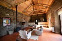 Old house restored in Douro, 5 km from Vila Real. Comfort and tranquility.