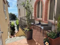 Apartment 300 m beach Costa Marina di Pinamare -WIFI-A/C-SMART TV 43" Hotels in Andora