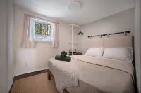 Charming Cottage on the River Hotels in South Bruce Peninsula