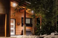 Aspen Adventure House - Luxury Suite - 2 minutes from Revelstoke Mountain Resort