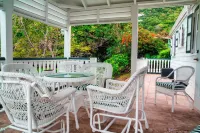 Beautiful Traditional Saba Cottage With all the Modern Amenities