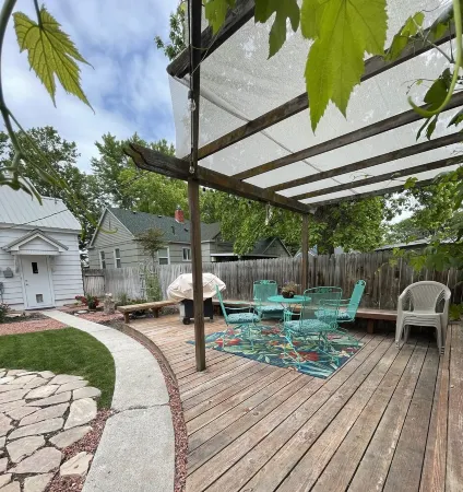 “Fairview Haven,” built in 1937 is a very cozy space. Отели рядом с достопримечательностью «Парк Ротари Понд»