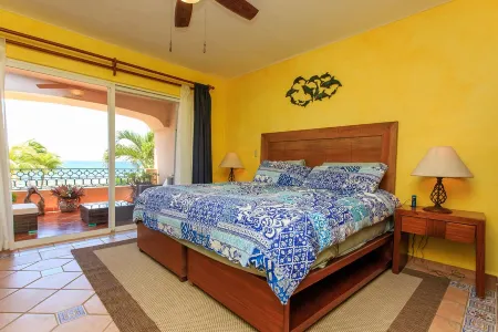 Listen to the ocean at night! Отели рядом с достопримечательностью «Rockaway Bay»