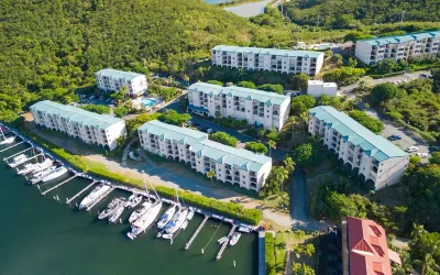 Charming Beach Condo w/ Balcony