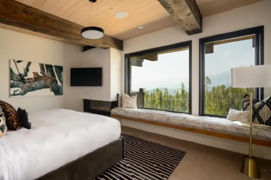 12a Treeline 5 Bedroom Townhouse by Moonlight Basin Lodging