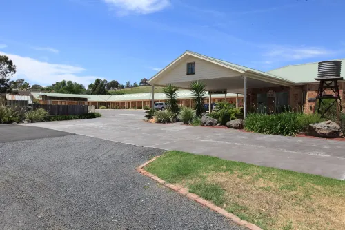 Tuckerbox Motor Inn Hotels in Gundagai