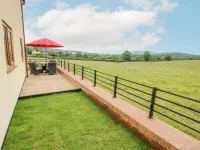 Mossy Lodge Hotels in 