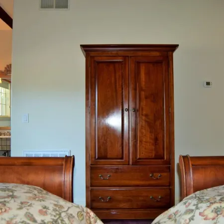 Vineyard Country Inn