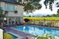 Vineyard Country Inn Hotels in St. Helena