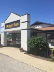Midway Budget Inn - parking