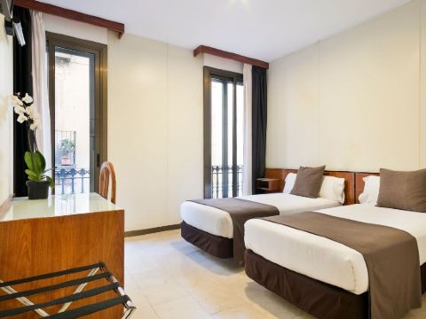 Hotel Condal Barcelona I Hotel en Las Ramblas - Boqueria I Hotel cerca teatro Liceu