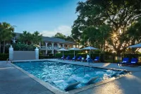Beachview Club Hotel - Beach