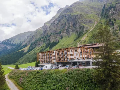 Hotel Gundolf Hotels near Rifflsee