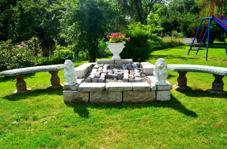 Rothsee Hotel Отели в г. Хайдек