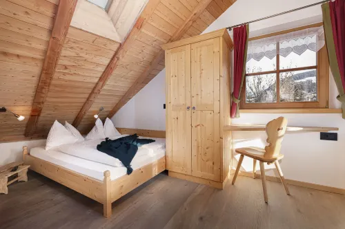 Chalet Tyrolian Apartments - by Familiaris Hotels in Valdaora
