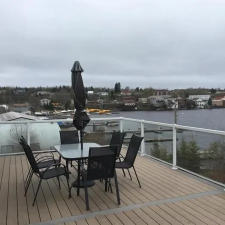 Howey Bay Motel