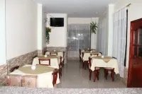 Hostal Unicornio Hotels in Coca