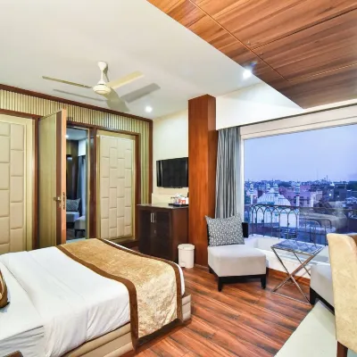 Hotel Sawera Grand Near Golden Temple Отели рядом с достопримечательностью «Музей Разделения»