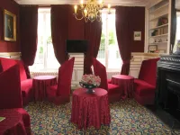 Hôtel les Maréchaux Hotels in Venoy