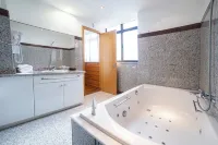 Hotel Auditorio Santiago & Spa - Hot Tub