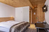 Hôtel Alpina - Swiss Ski & Bike Lodge Grimentz Hotels near Col des Vignettes