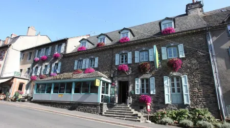 Logis l'Ecu de France Отели в г. Фонтанж