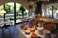 Aparthotel Al Lago - breakfast
