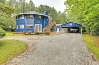 Near Lake Gaston: Unique Home w/ Deck & Fire Pit! - Wifi