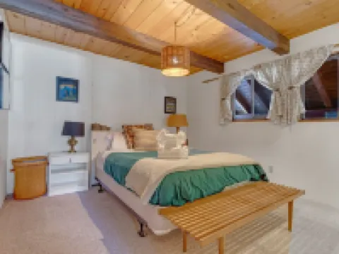 Vacation Home 216 3 Bedroom Home by RedAwning Hotels in Bear Valley