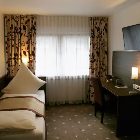 Hotel Rothkamp Отели в г. Фрехен