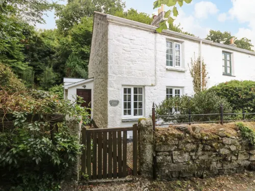 Tinners Cottage - Pet friendly