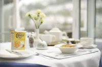 The Old Bridge House - breakfast