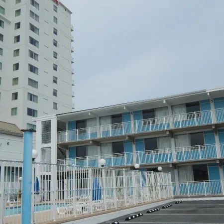 Thunderbird Beach Motel