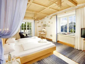 Hotel Hirsch