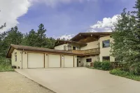 H7 at Hope Mountain -- 6-Bedroom Retreat Home at Allenspark Colorado Home - balcony