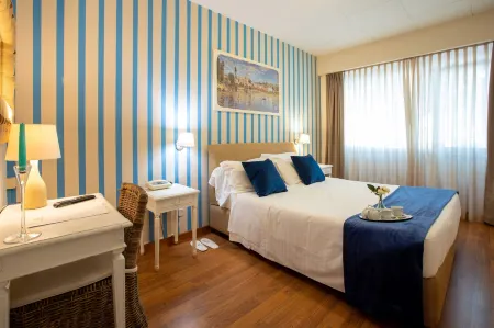 戴克內羅皇宮酒店