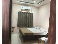 Jai Palace Hotel فنادق في Wardha