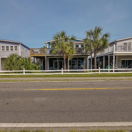Below Deck Beach House Walk to the Ocean!