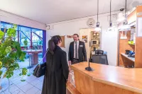 몽템포 아파트호텔 CDG 구생빌 Ecouen 호텔